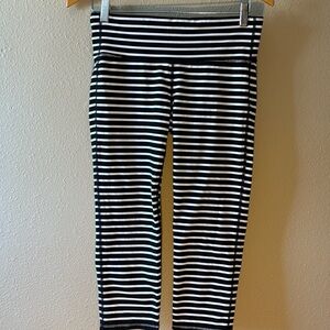 Athleta Leggings Pants Medium Black White Striped Cropped Wide Band